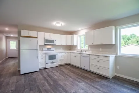 528 E St Charles Avenue Fergus Falls MN 56537