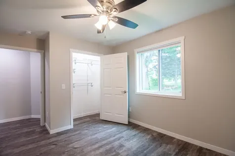 528 E St Charles Avenue Fergus Falls MN 56537