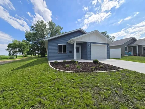 528 E St Charles Avenue Fergus Falls MN 56537