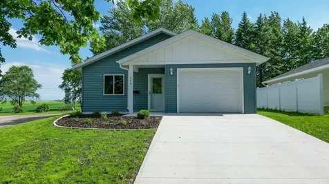 528 E St Charles Avenue Fergus Falls MN 56537