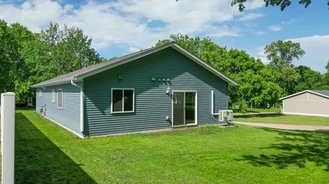 528 E St Charles Avenue Fergus Falls MN 56537