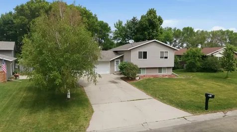 3022 14th Avenue S Moorhead MN 56560
