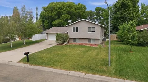 3022 14th Avenue S Moorhead MN 56560