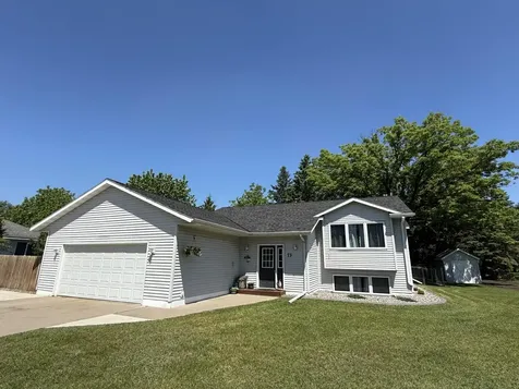 73 St Joseph Lane Little Falls MN 56345