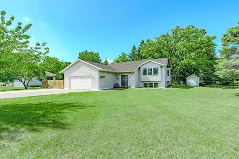 73 St Joseph Lane Little Falls MN 56345