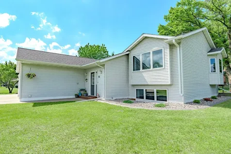 73 St Joseph Lane Little Falls MN 56345
