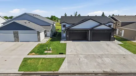 69 Cedar Drive Mapleton ND 58059