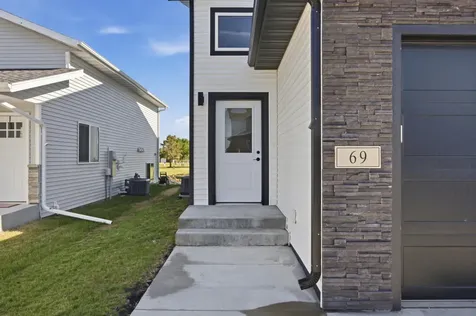 69 Cedar Drive Mapleton ND 58059
