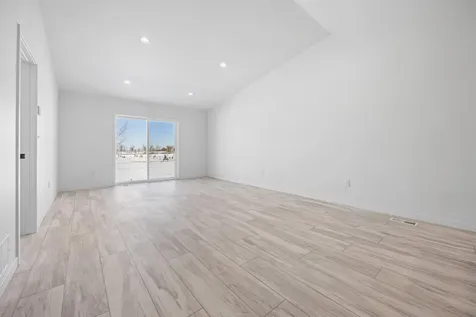 69 Cedar Drive Mapleton ND 58059