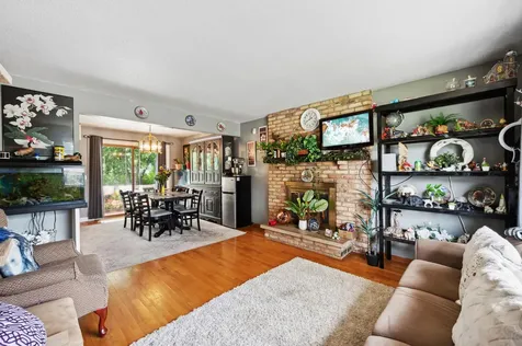 1613 Lyn Curve Avenue N Minneapolis MN 55411