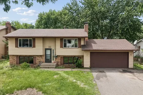 1613 Lyn Curve Avenue N Minneapolis MN 55411