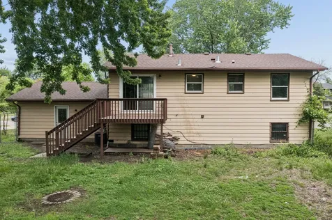 1613 Lyn Curve Avenue N Minneapolis MN 55411