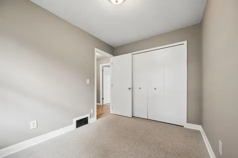 1613 Lyn Curve Avenue N Minneapolis MN 55411