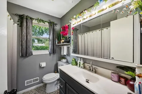 1613 Lyn Curve Avenue N Minneapolis MN 55411