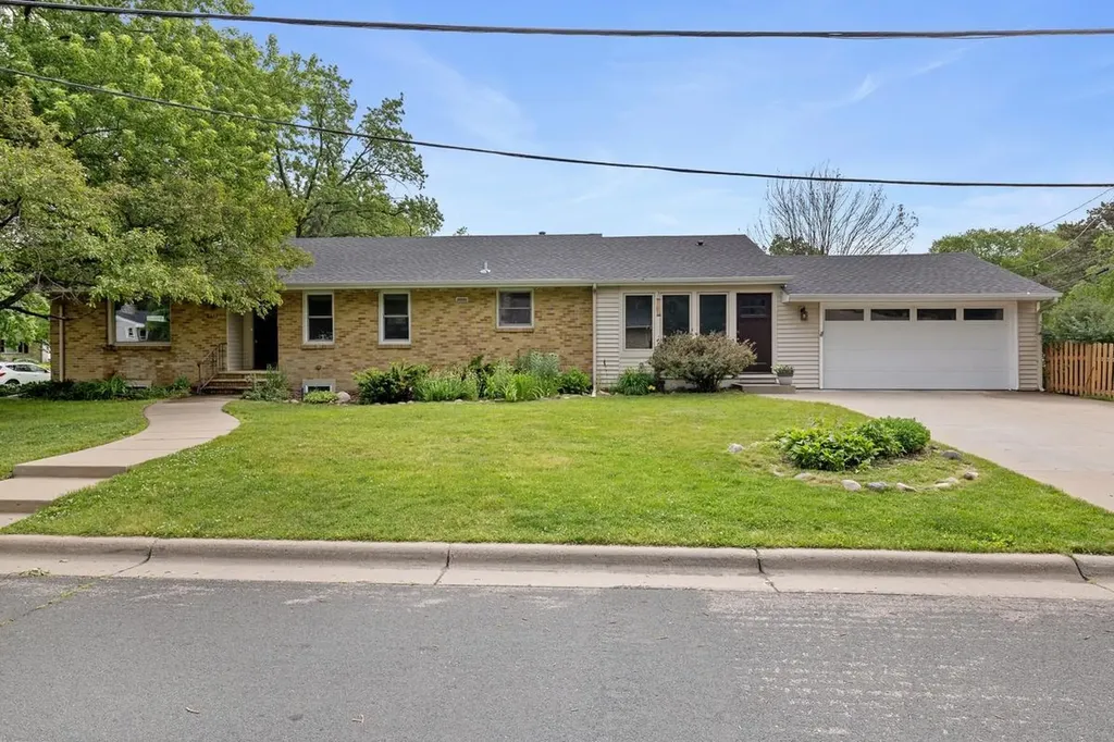 5117 Windsor Avenue Edina MN 55436
