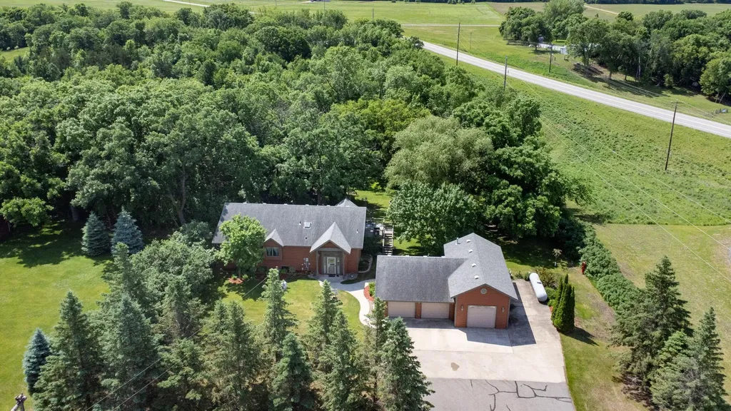 22264 County Road 43 Richmond MN 56368