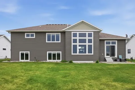 441 Tessa Drive Moorhead MN 56560
