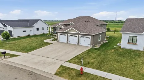 441 Tessa Drive Moorhead MN 56560