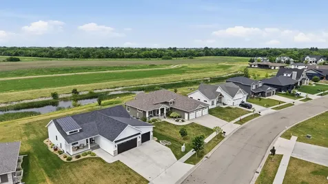441 Tessa Drive Moorhead MN 56560