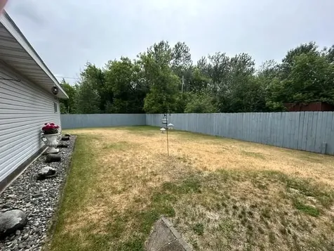8 6th Avenue NW Deer River MN 56636