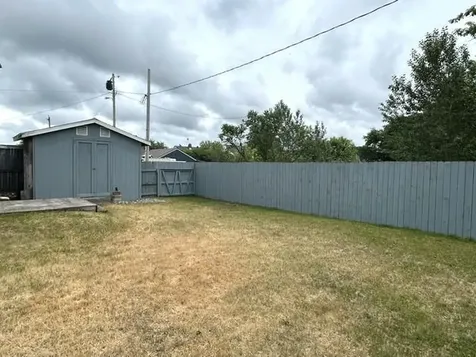 8 6th Avenue NW Deer River MN 56636