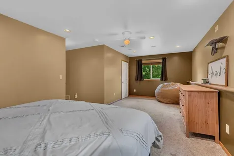984 Waters Edge Circle Avon MN 56310
