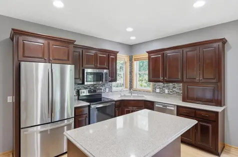 6123 169th Street W Lakeville MN 55024