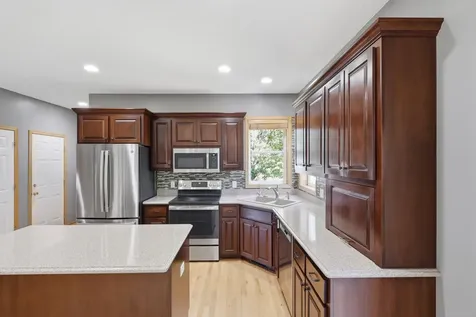 6123 169th Street W Lakeville MN 55024