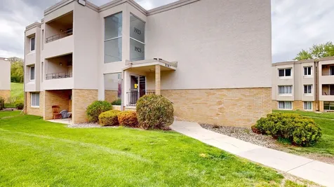 1923 Viking Drive NW Rochester MN 55901