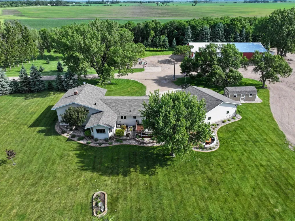 16824 State Highway 9 Norcross MN 56274