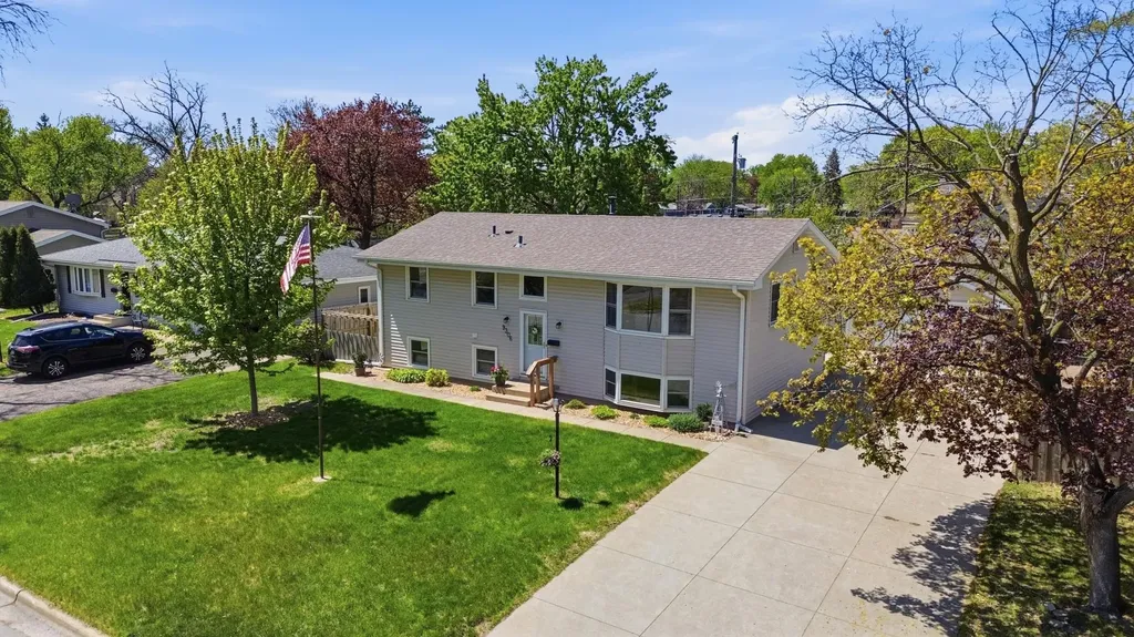 9306 Oakland Avenue S Bloomington MN 55420