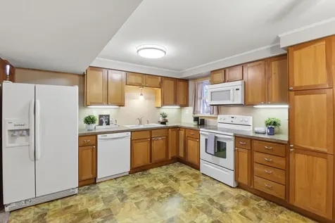 9306 Oakland Avenue S Bloomington MN 55420