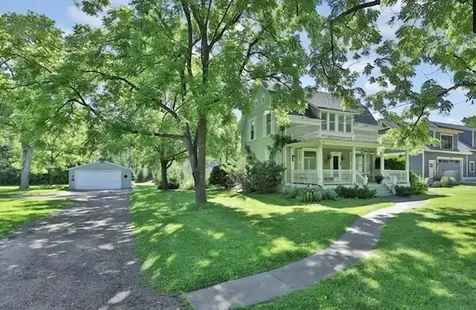 5865 Eureka Road Shorewood MN 55331