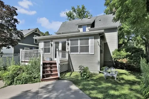 5865 Eureka Road Shorewood MN 55331