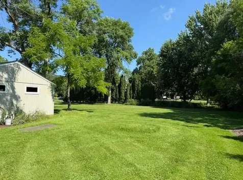 5865 Eureka Road Shorewood MN 55331