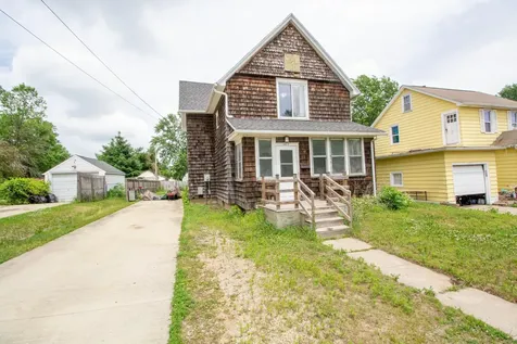 1402 9th Avenue NW Austin MN 55912
