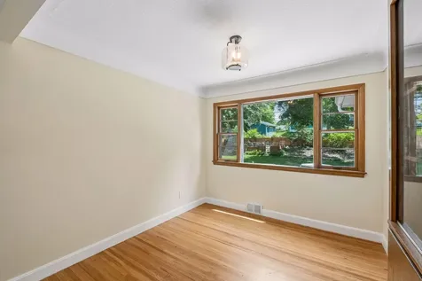 2670 Regent Avenue N Golden Valley MN 55422