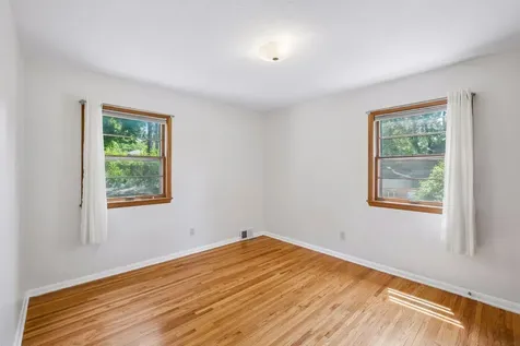 2670 Regent Avenue N Golden Valley MN 55422