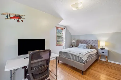 2670 Regent Avenue N Golden Valley MN 55422