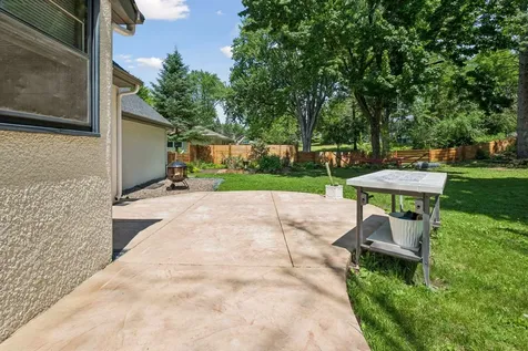 2670 Regent Avenue N Golden Valley MN 55422