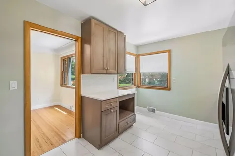 2670 Regent Avenue N Golden Valley MN 55422