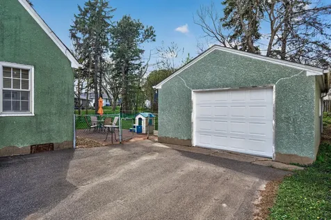 721 Parkway Drive Saint Paul MN 55106