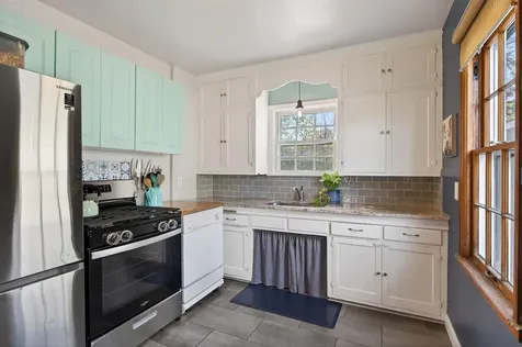 721 Parkway Drive Saint Paul MN 55106