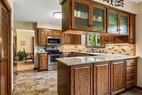 14275 County Road 33 Road Norwood Young America MN 55368