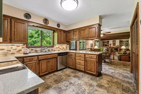 14275 County Road 33 Road Norwood Young America MN 55368