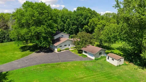 14275 County Road 33 Road Norwood Young America MN 55368