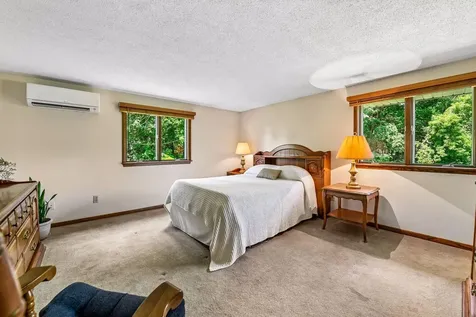14275 County Road 33 Road Norwood Young America MN 55368
