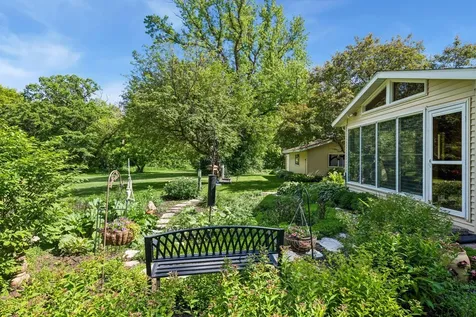 14275 County Road 33 Road Norwood Young America MN 55368