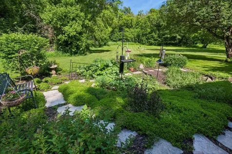 14275 County Road 33 Road Norwood Young America MN 55368