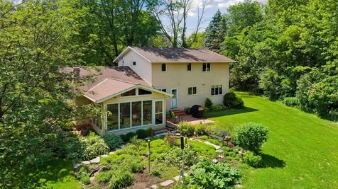 14275 County Road 33 Road Norwood Young America MN 55368